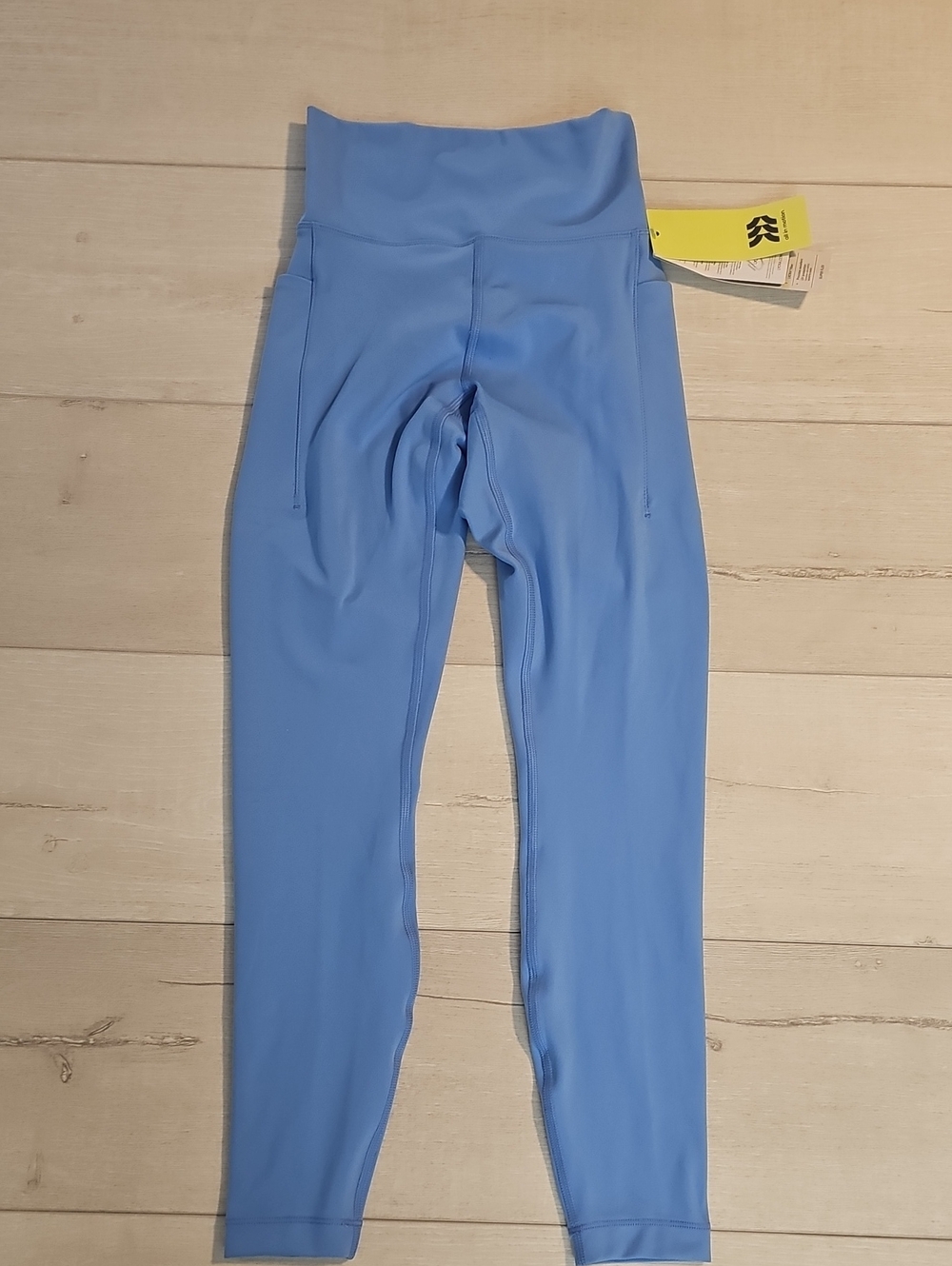 All In Motion Women's XS Light Blue High-Rise Pocketed Performance Leggings